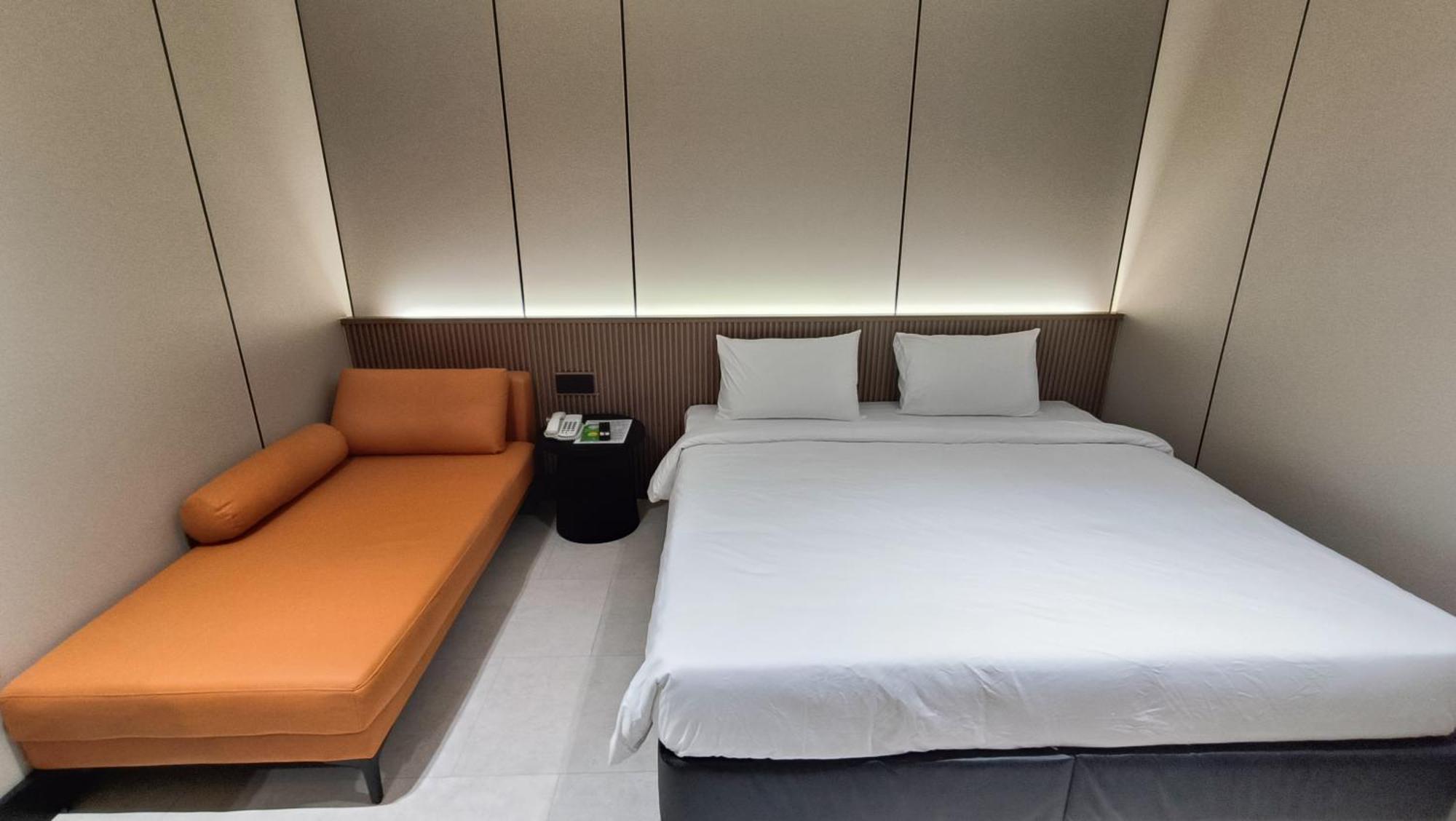 Urban Inn, Salak Tinggi Sepang Exterior foto