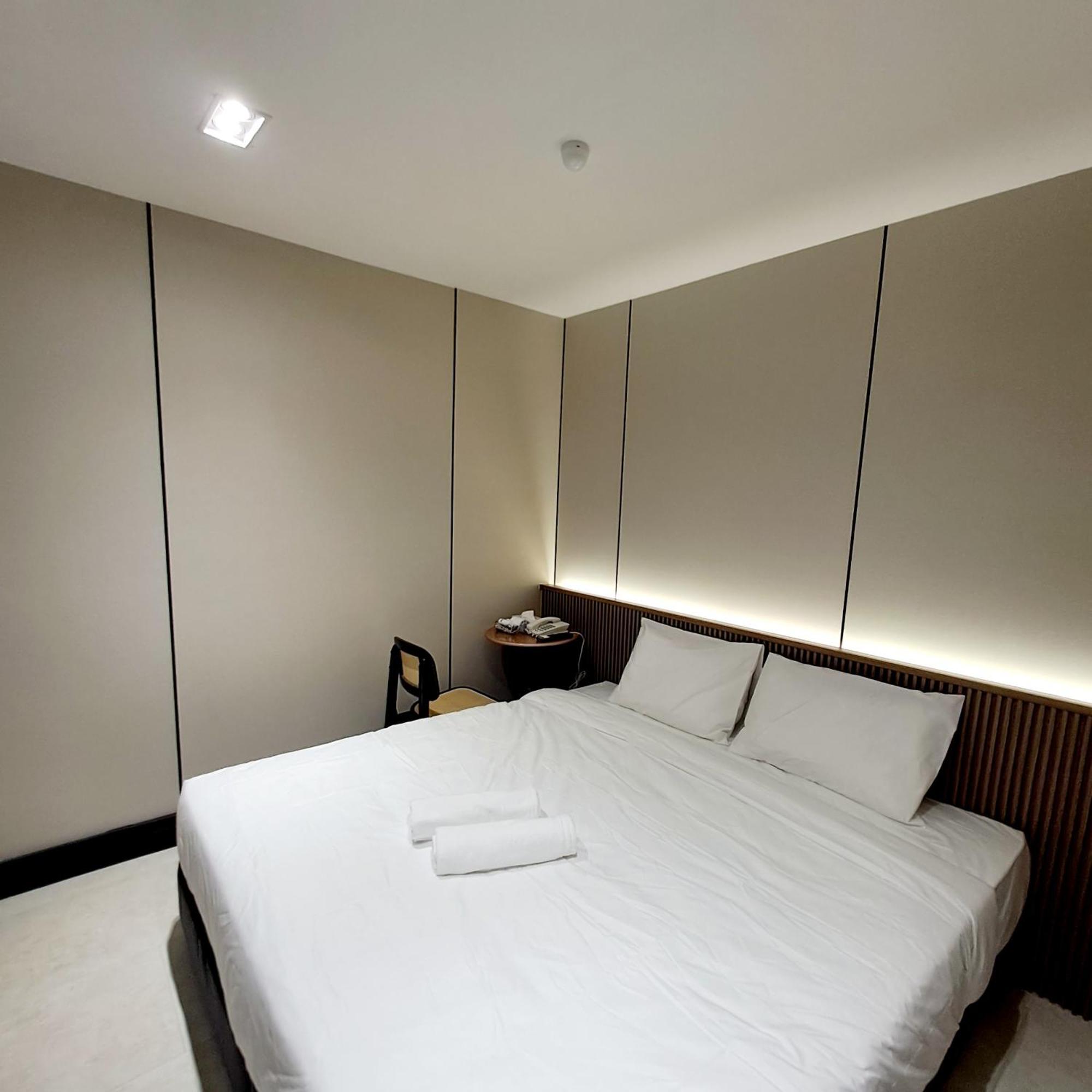 Urban Inn, Salak Tinggi Sepang Exterior foto