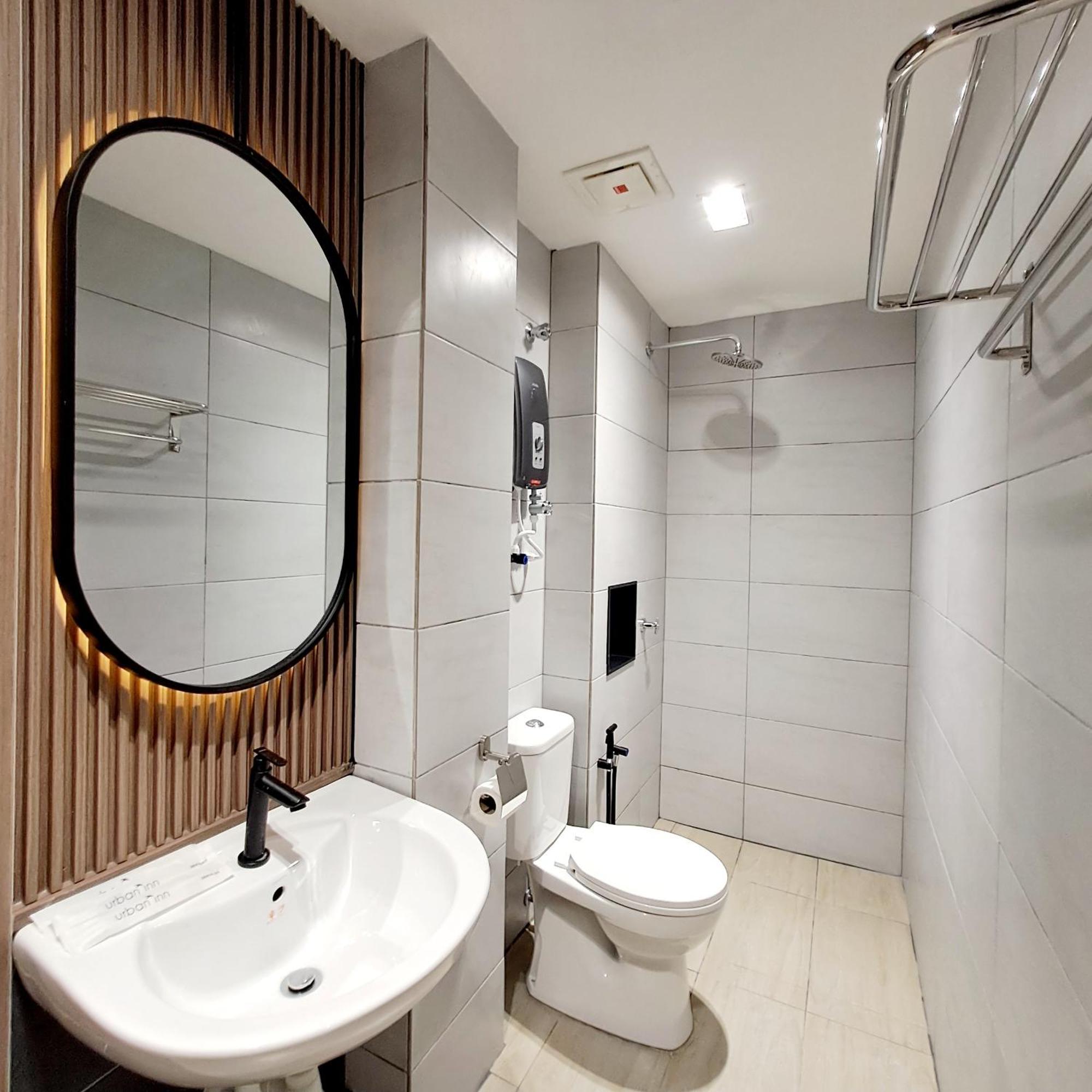 Urban Inn, Salak Tinggi Sepang Exterior foto